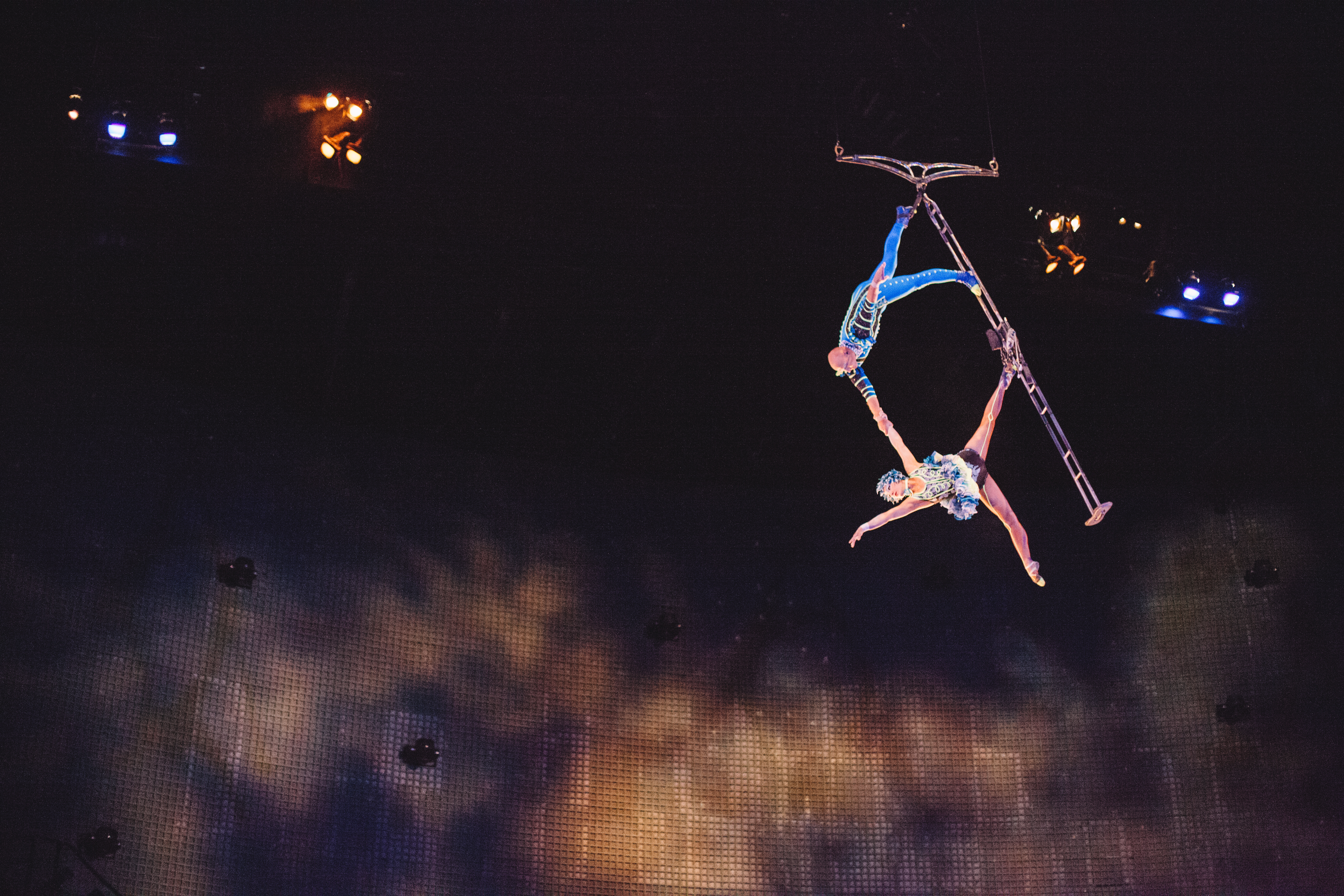 la-nouba-by-cirque-de-soleil-preview-02